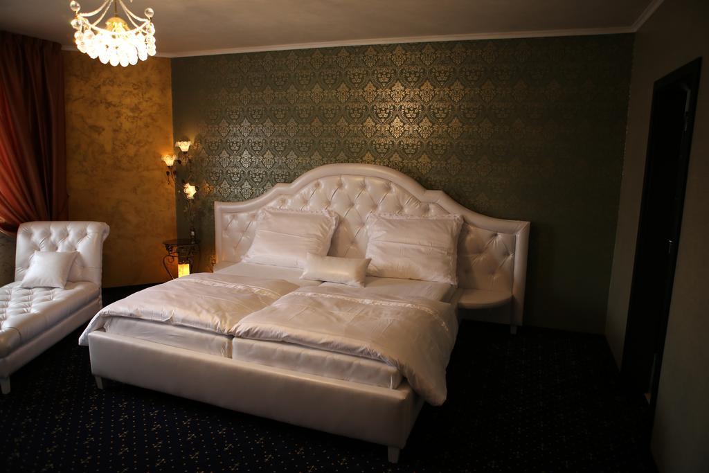 Hotel Kotva Pressburg Zimmer foto